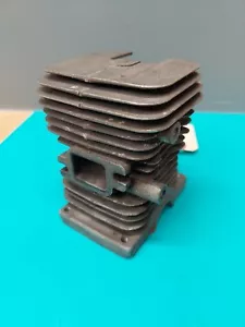 OEM Stihl MAHLE Chainsaw Jug Cylinder Half 017 018 MS170 MS180 1130 38ZD26 USED - Picture 1 of 11