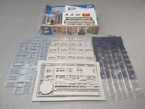 Walthers Cornerstone HO American Hardware Supply Structure Kit 933-3097 ~ TS - Picture 1 of 8