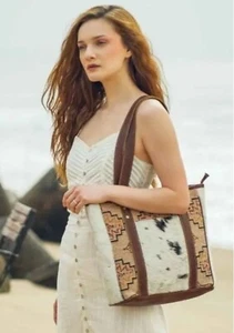 Beautiful Myra Bag tote bag Cowhide, Leather and canvas - Picture 1 of 5