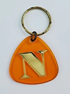 Portachiavi vintage lettera N arancione plastica nome lettera oro alfabeto anni '80 - Foto 1 di 4