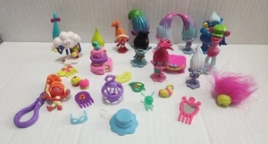 Disney Trolls Pequeñas Figuras Paquete/Toppers para Pasteles - Imagen 1 de 2