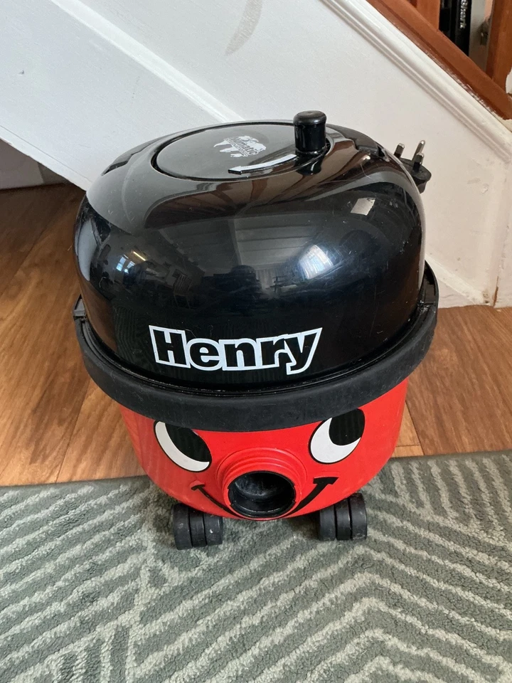 Aspirapolvere Henry Hoover HVR160-11 Numatic - revisionato e pulito - Immagine 1 di 1