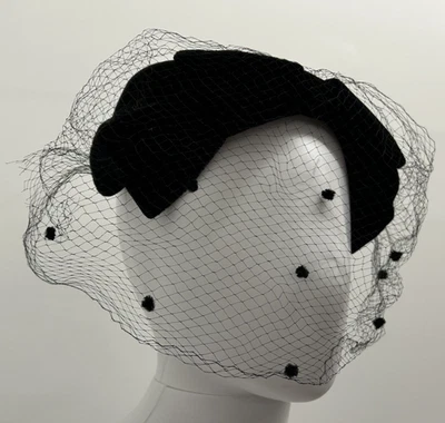 Vintage 1940s 1950s Black Fascinator Veiled Veil Dayne Wedding Netting - Image 1 of 4