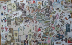 VERY GOOD CONDITION CIGARETTE CARDS Job Lot of 250 - No adhesives - Picture 1 of 1