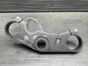 Suzuki GSXR750 2006 puente de horquilla triple árbol superior, #11425 - Imagen 1 de 7