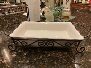 Stabile "Steingutbäcker" Kasserolle mit gerafftem Rand und Metallhalter mit Griff/Fuß - Bild 1 von 6