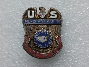 Prendedor de vela de la Segunda Guerra Mundial Merchant Marine We Keep Em - Imagen 1 de 2