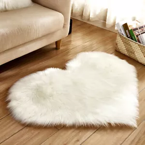 Heart Shaped Fluffy Rug Carpet Bedroom Soft Comfortable Decoration Floor Mat - Picture 1 of 9