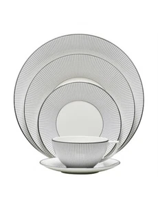 Brand new in box - Wedgwood Jasper Conran at Pinstripe 5 piece dinner set - Picture 1 of 7