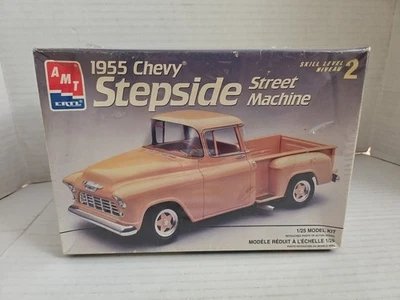 1/25 AMT 1955 Chevy Stepside Street Machine Pickup #6004 OOP/HTF/RARE - Image 1 of 3