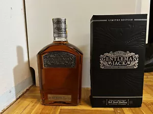 Jack Daniels Gentleman Jack Timepiece 1 Liter mit leicht beschädigter Box - Bild 1 von 4