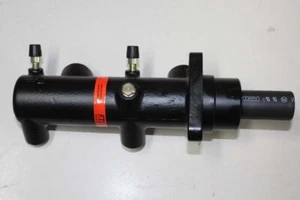 NEW DUAL CIRCUIT BRAKE MASTER CYLINDER 406-416 UNIMOGS WITH DISC BRAKES - Picture 1 of 3