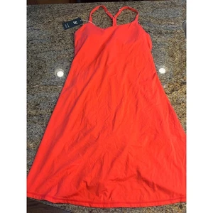 Nuevo con etiquetas Vestido Atlético Halara Tenis Golf Coral Espalda Corredora Talla M - Imagen 1 de 6