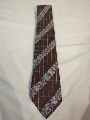 Dellactoce 棕色几何方形丝绸领带手工制作意大利 Rn 22356 — 第 1/4 张图片