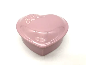 Caja de baratijas vintage Pfaltzgraff rosa en forma de corazón con tapa hecha en EE. UU. 4" - Imagen 1 de 6