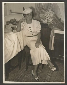 R PHOTO Maria Ruanova Argentinian Opera Dancer - Picture 1 of 1