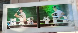 2008 Topps Triple Threads MICKEY MANTLE booklet relic 15/18 Jersey Relic - Picture 1 of 3