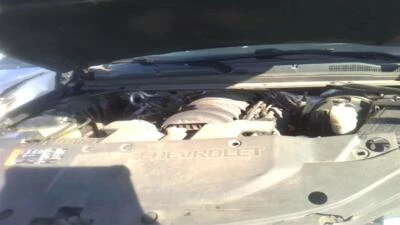 Used Antenna fits: 2017 Chevrolet Suburban 1500  Grade A — 第 1/4 张图片