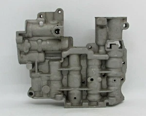 Forma metálica industrial en miniatura - Warren de pequeñas formas tubulares expuestas - Imagen 1 de 7
