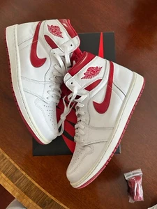 Size 9.5 - Air Jordan 1 Retro OG High Metallic Red Brand New - Picture 1 of 9