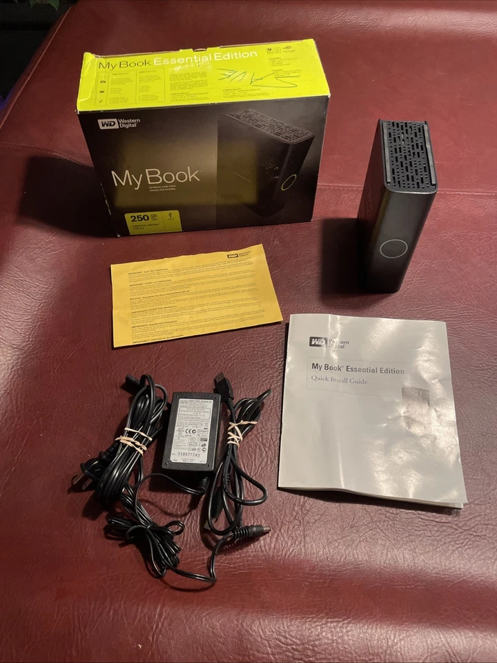 Disco duro externo Western Digital My Book, WD2500i032-001, 250 GB esencial Foto 1 de 4