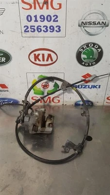 PINZA DE FRENO TRASERA IZQUIERDA LADO PASAJERO LEXUS CT 200H AD 2013 CON TUBO  Foto 1 de 4