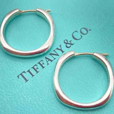 Pendientes Tiffany & Co. Cojín Cuadrado Aro 21mm Plata de Ley Foto 1 de 4