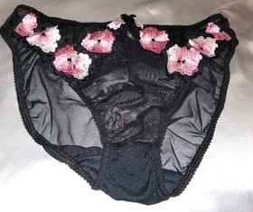 Vintage Felina Bikini Panties w Floral Embroidery Sheer Netted Black M 36