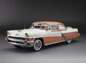 Sun Star 5144 1/18 Mercury Montclair Hardtop 1956 Glamourtan / Classic Weiß - Bild 1 von 7
