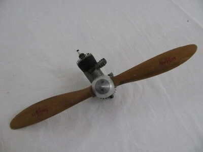 Vintage O&R Ohlsson & Rice Nitro Gas Glow Airplane Engine w/ Wood Prop & Spinner - Image 1 of 4