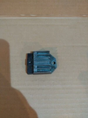 Original Spannungsregler Ducati Yamaha MBK 50 2 Takt - Bild 1 von 2