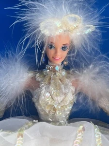 Vintage NIB 1994 Snow Princess Barbie - 1st In Series Enchanted Seasons - Picture 1 of 9