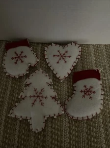 5 Handmade Ornaments Red/White. Yarn/Pearls Heart/Star/Tree/Stocking/Mitten - Picture 1 of 19
