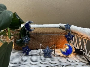 90s Resin Blue Moon & Stars Metal Picture Frame Holder - Picture 1 of 9