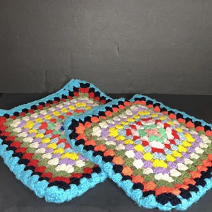 Juego de 2 fundas de almohada cuadradas abuela ganchillo a mano 14" x 14" funda antideslizante vintage - Imagen 1 de 7
