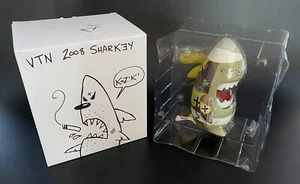 Frank Kozik SIGNED ToyQube VTN 8" Sharky LE 100 + SKETCH AUTOGRAPHED RARE NIB - Picture 1 of 5