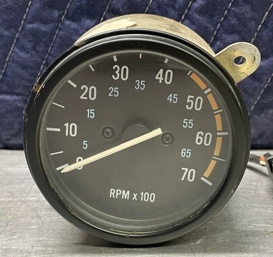 1987-1991 Jeep Wrangler YJ Tachometer Gauge (Head Only) OEM 56002915 Foto 1 de 4