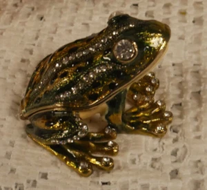 NIB RARE JERE LUXURY GIFTWARE - BEJEWELED JUMPING FROG TRINKET BOX. ORIGINAL BOX - Picture 1 of 12