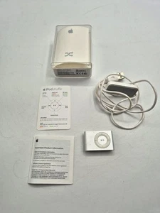 Boxed Silver / Grey Ipod Shuffle 2nd Gen A1240 1gb With Dock - Picture 1 of 7