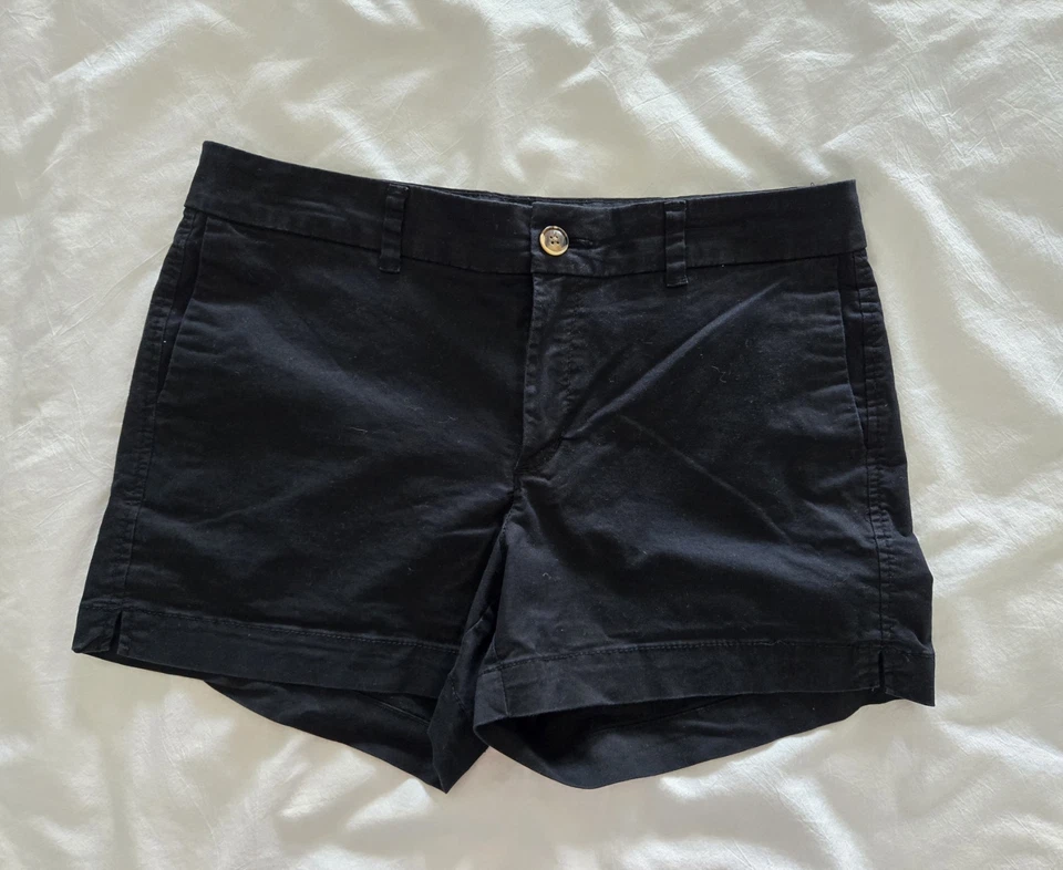 Pantalones cortos de uso diario Old Navy para mujer, negros, frente plano, talla 10 Foto 1 de 3