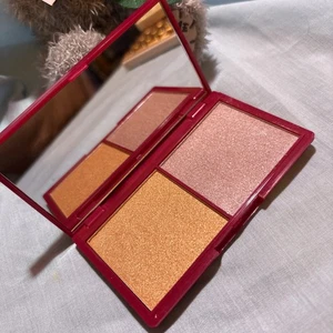 I ❤️revolution Cranberry Jelly Mini Highlighter Palette New & Sealed - Picture 1 of 3