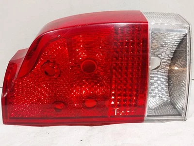 2005 to 2007 Volvo XC70 V70 Lower Right Passengers Taillight Tail Light LED * - Image 1 of 4