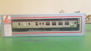 Lima OO gauge L3054397 BRT Telecoms Coach KDB977167 in grey livery, boxed - Picture 1 of 13