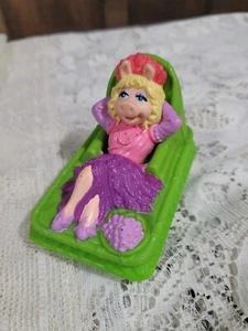 1995 Miss Piggy Muppets Toy Figure 90s Vintage Jim Henson Ms - Picture 1 of 7