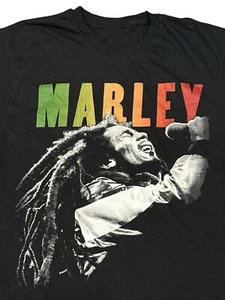 Bob Marley Graphic T-Shirt Gildan Activewear 100% Cotton Size M - Picture 1 of 6