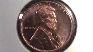 1951-D Uncirculated Lincoln cents - Picture 1 of 2