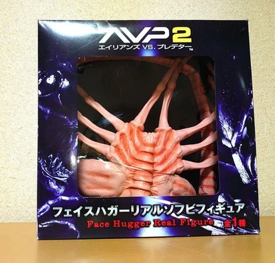 Alien Vs Predator Facehugger Real Soft Vinyl Figure - Image 1 of 4