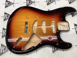 Cuerpo de guitarra eléctrica Fender MIM Vintera Stratocaster años 60 Sunburst - Imagen 1 de 8