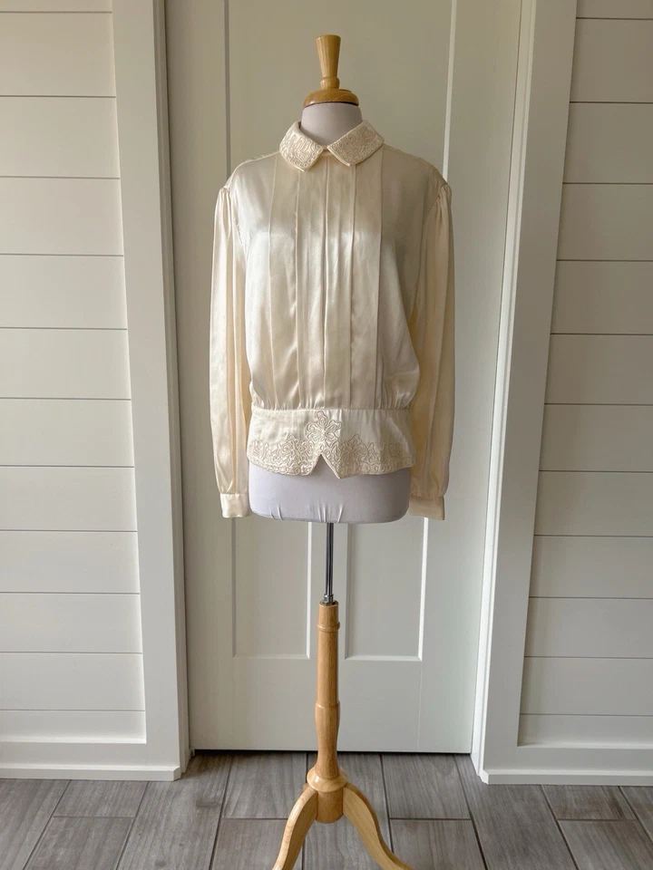 Blusa vintage satinado líquido años 80 hace 40 peplum en marfil  Foto 1 de 4
