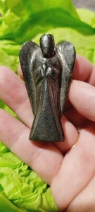 Carved Hematite Gemstone Angel Pocket Guardian Angel Healing Statue 2 Inch - Picture 1 of 2